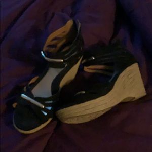 Size 6 wedges